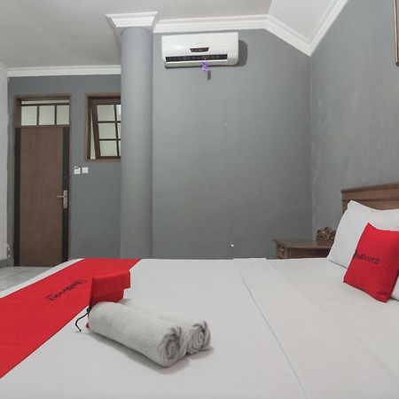 Reddoorz @ Cihampelas Bandung Exteriér fotografie