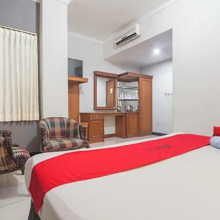Reddoorz @ Cihampelas Bandung Exteriér fotografie