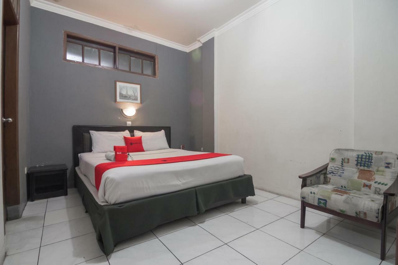 Reddoorz @ Cihampelas Bandung Exteriér fotografie