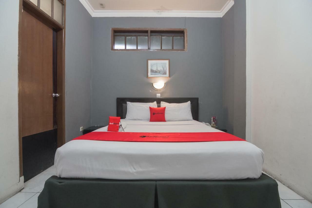 Reddoorz @ Cihampelas Bandung Exteriér fotografie