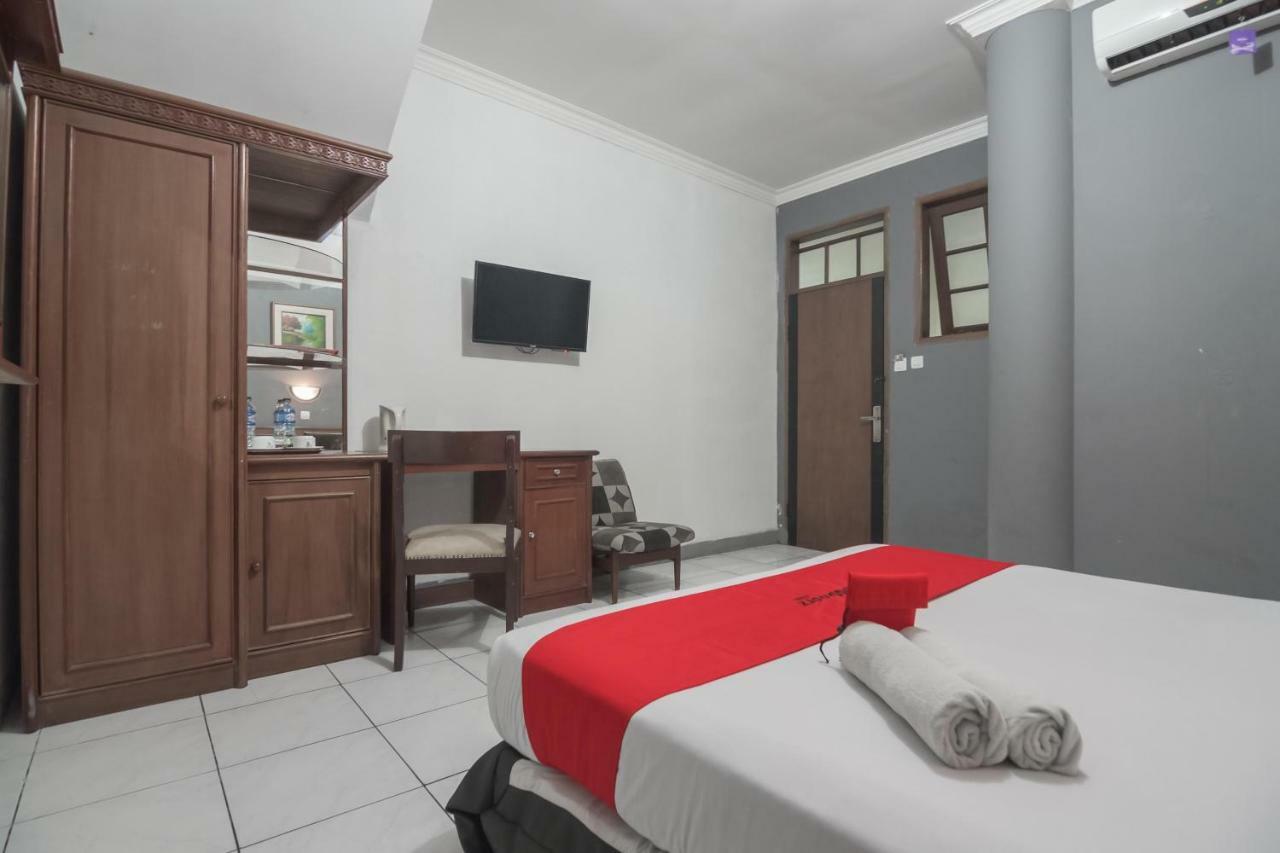 Reddoorz @ Cihampelas Bandung Exteriér fotografie
